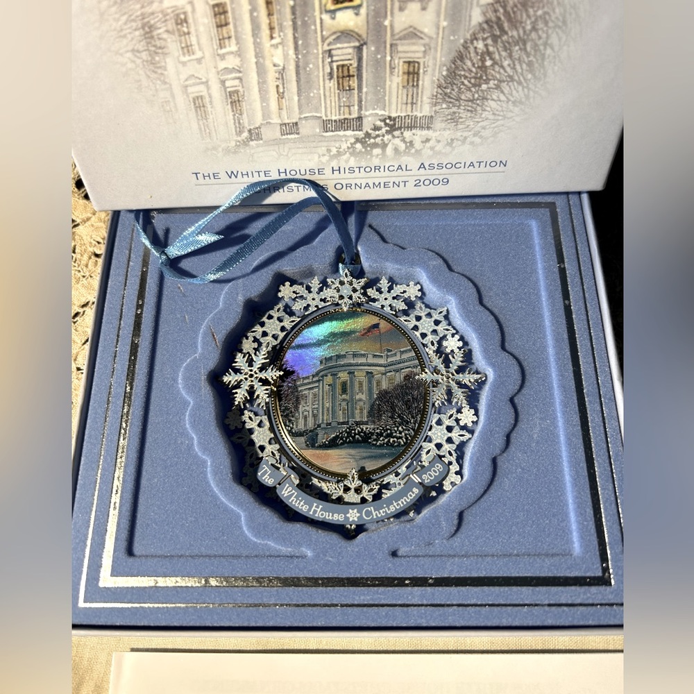 2009 White House Ornament